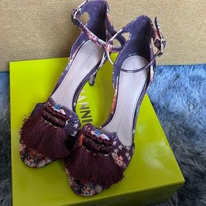 Gianni Bini Marrako Burgundy heels